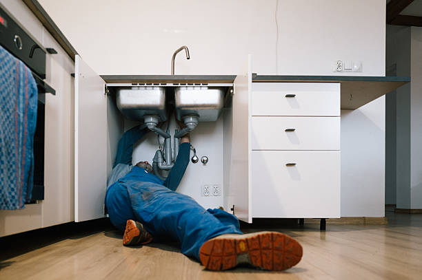 Professional Drain Cleaning technician working in Evarts, KY